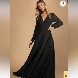 Lulu’s black long sleeve wrap dress size M